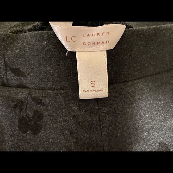 ☀️3 for $24☀️Lauren Conrad Stretch Pants, size S. (PT04) - Picture 3 of 5